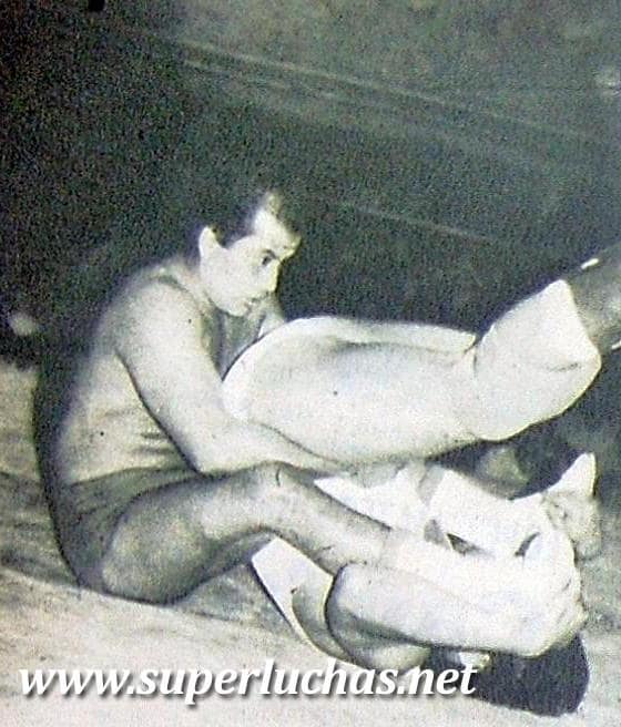 En un día como hoy... Carnaval de Campeones en El Toreo 6 Franco Colombo vs. Javier Llanes (16 de diciembre de 1984).