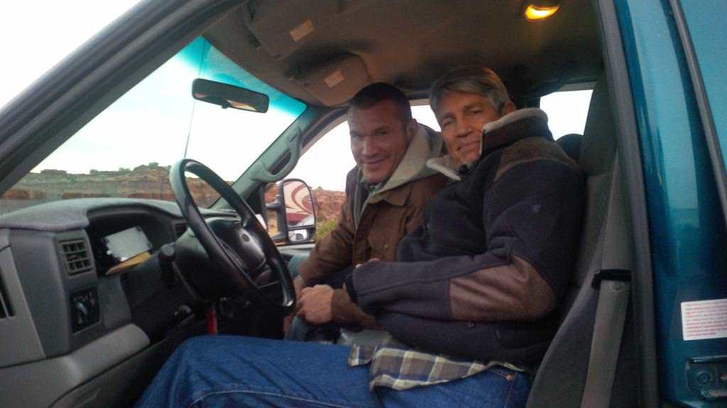 Randy Orton y su padre en la película The Condemned 2, el actor Eric Roberts / Twitter.com/EricRoberts