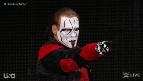 Sting aparece en Raw 19-01-15 -Captura de pantalla tomada de twitter.com/wwe