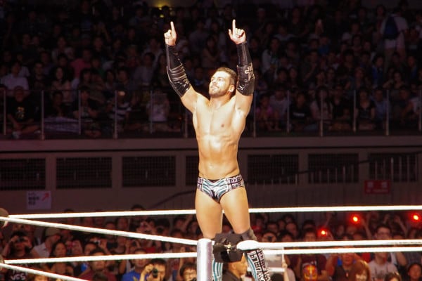 PJ Black renueva con ROH