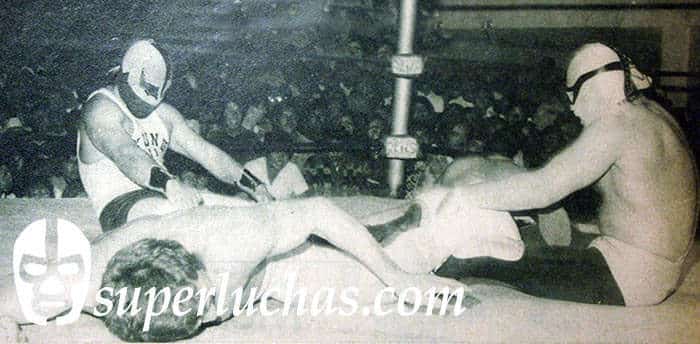 En un día como hoy... 1977: Perro Aguayo y Fishman vs. Faraón y Ringo Mendoza... 1945: Bobby Arreola, Campeon de Peso Medio del Norte 6 Kung Fu y El Solitario vs. Golden Boy y Dick Angelo