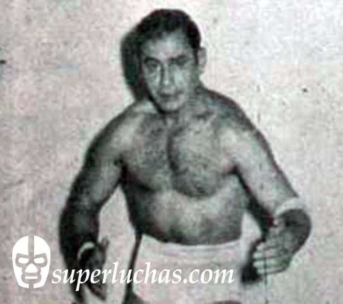 En un día como hoy... 2010: Místico vence a Volador Jr... 1960: Duelo de regiomontanos y españoles 7 Mariano Yugueros "Torbellino Blanco"