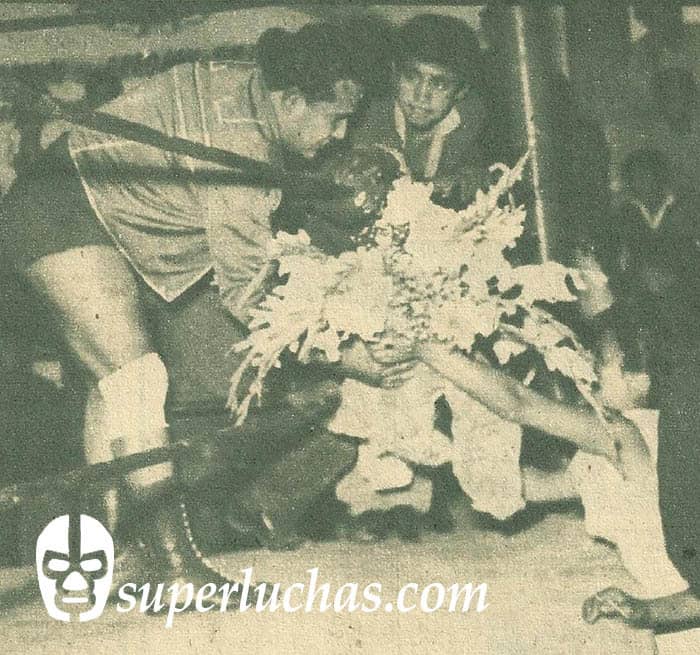 En un día como hoy... 1965: Lou Thesz y El Santo vs. Karloff Lagarde y Benny Galant 5 Pokarito Ramírez