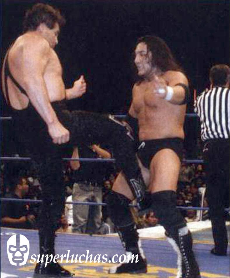 Máscara Año 2000 vs. Hijo del Perro Aguayo