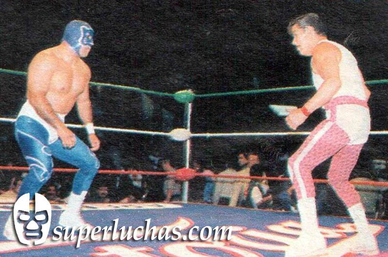 En un día como hoy... 1999: Hijo del Santo y Negro Casas vs. Scorpío Jr. y Bestia Salvaje, apostando máscaras y cabelleras 9 Blue Panther vs. Rodolfo Ruiz