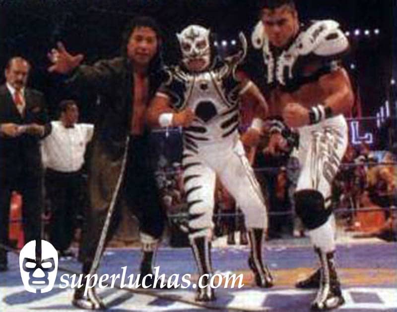 En un día como hoy... 2005: Negro Casas celebra 25 años de luchador... Surgen Los Perros del Mal 5 Negro Casas, Felino y Heavy Metal