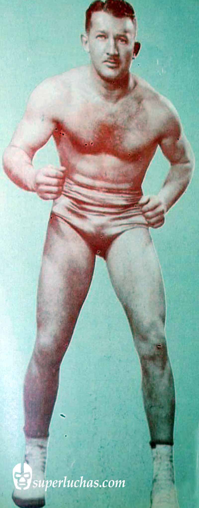 En un día como hoy... 2006: Relámpago rapa a Máscara Mágica en dos al hilo... 1949: Gori Guerrero, Campeón Mundial Welter 8 Jack O'Brien