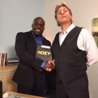 William Regal le da la bienvenida a Uhaa Nation a NXT - instagram.com/wwenxt