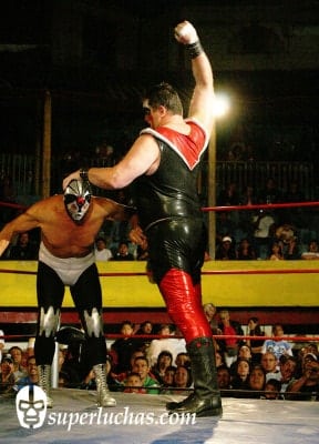 Gigante Warrior vs. Mil Máscaras