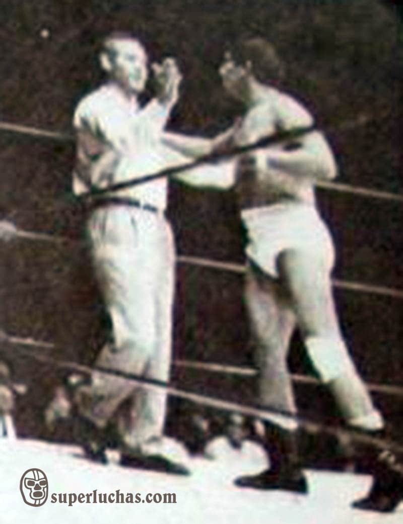 Ray Mendoza y Wolf Ruvinskis