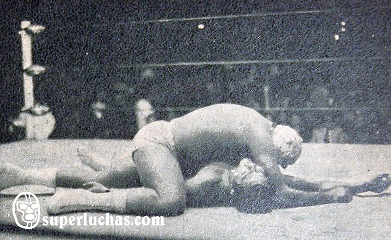 Ángel Blanco vs. Raúl Reyes