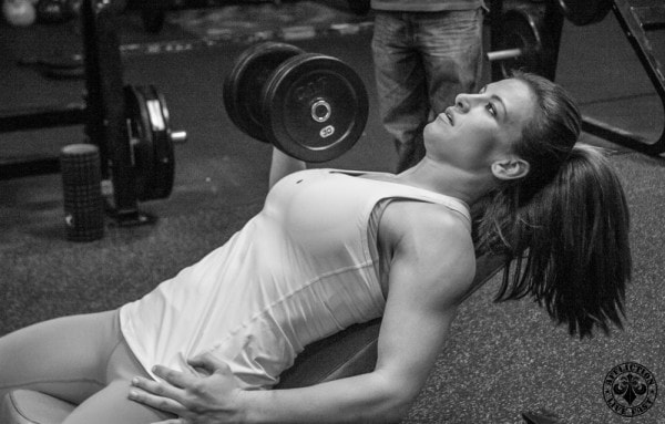 Miesha Tate en foto promocional para Affliction / http:// blog.afflictionclothing.com