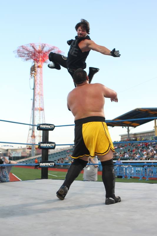 Se desata la guerra entre NXT y ROH, aunque Triple H lo niegue. 4 11169160_869483476453134_967332339489251558_n