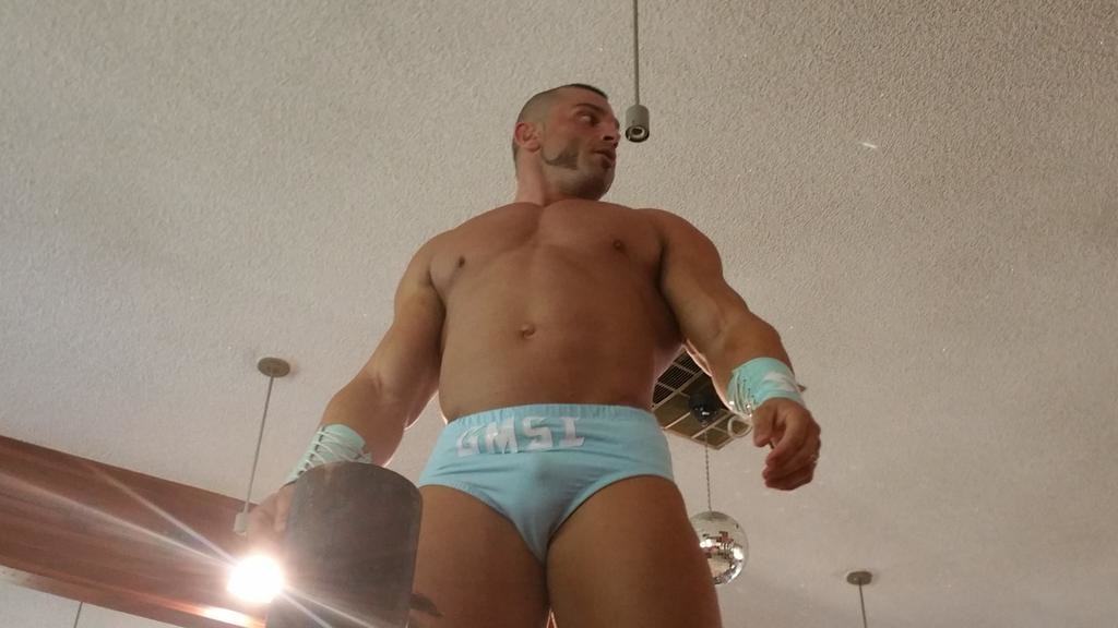 Resultados de PWG Battle of Los Angeles 2015 - Primera noche 8 Brian Cage en PWG Battle of Los Angeles 2015