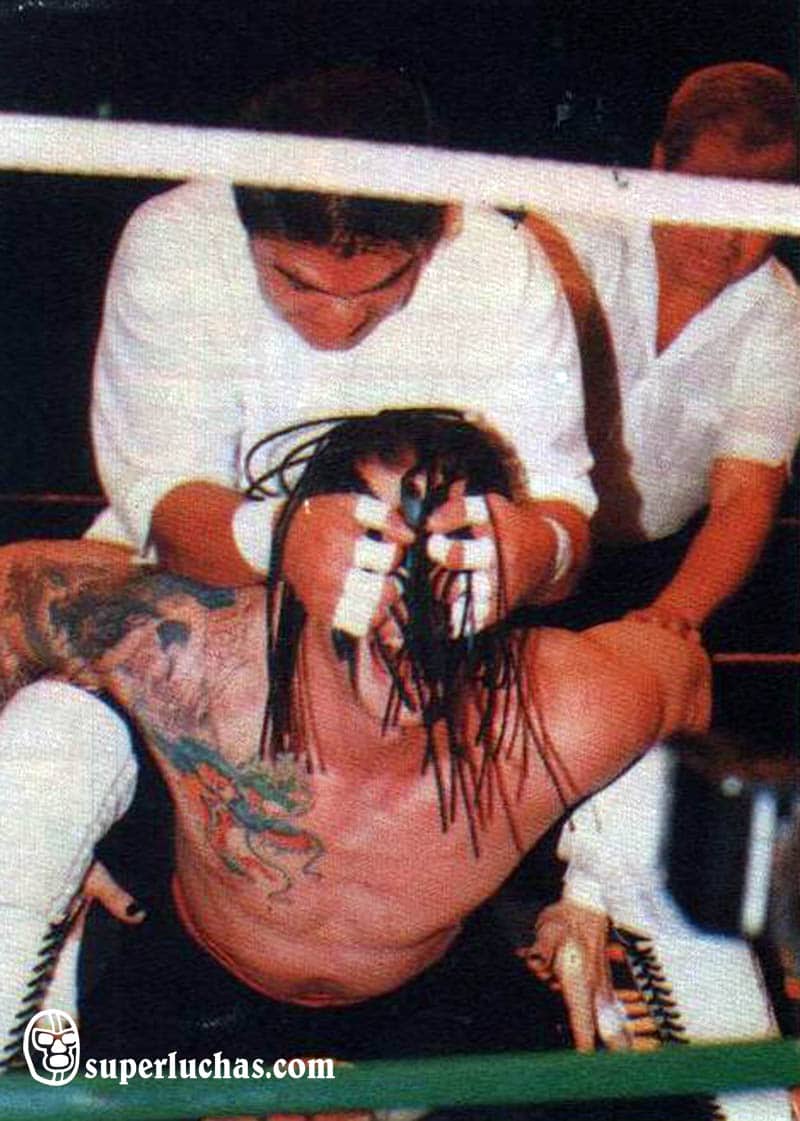 La Fiera vs. Vampiro Canadiense