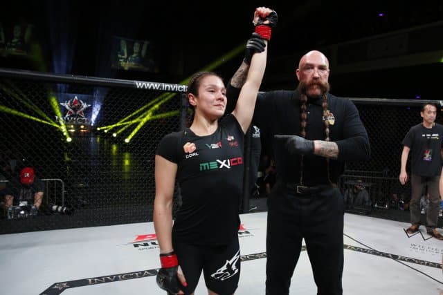 Alexa logró cuatro victorias de cuatro peleas que tuvo en Invicta FC