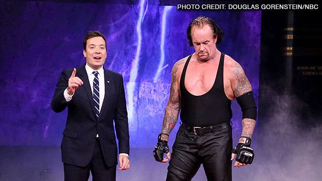 The Undertaker en "The Tonight Show" con Jimmy Fallon (11/11/2015) - Douglas Gorenstein (NBC) - WWE.com