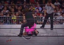 Cuando Konnan le enseñó a Bret Hart a aplicar el Sharpshooter 5 Scorpion Deathlock vs. Sharpshooter en WCW Mayhem '99.