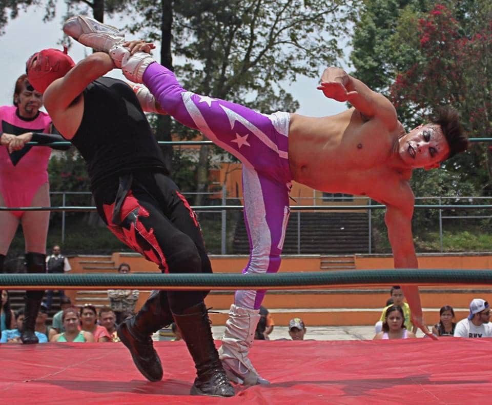 Mini Charly listo para dar el giro a su personaje.