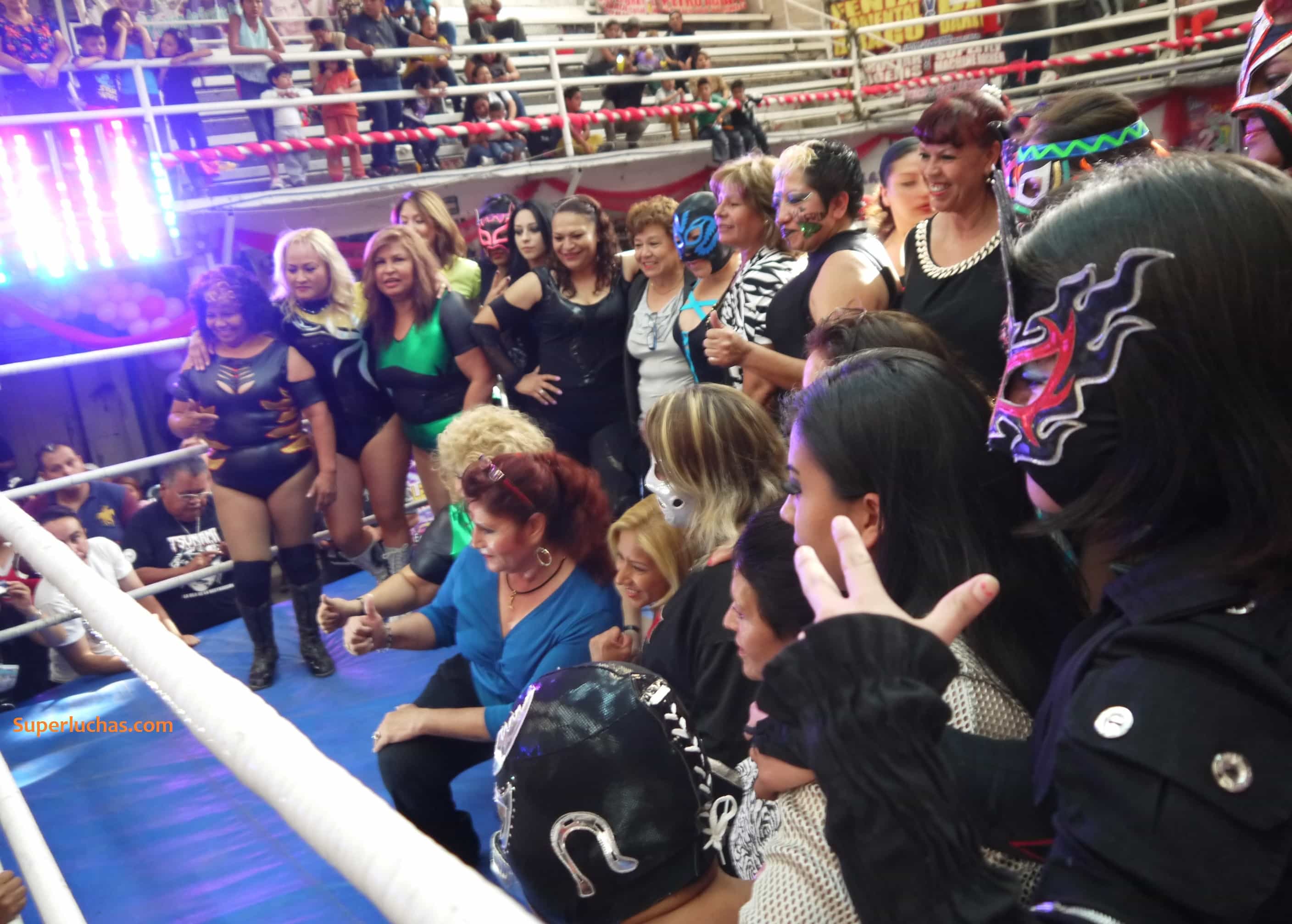 Gran festejo de la lucha libre femenil 19 P1250730