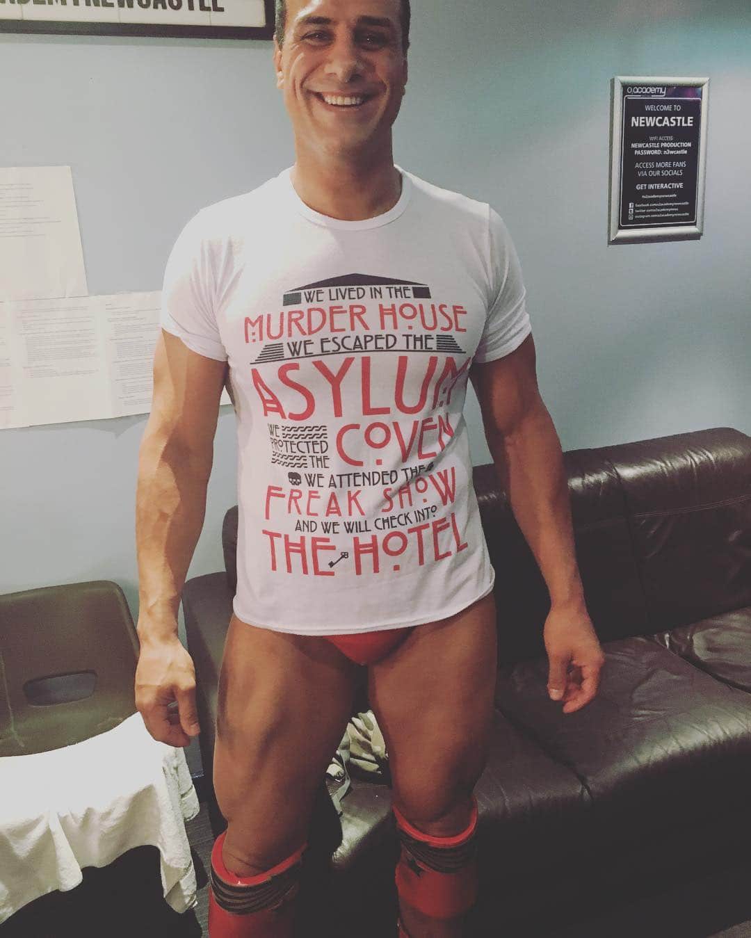 Alberto El Patrón (Del Río) antes de luchar para WCPW en Newcastle, Inglaterra (Septiembre, 2016) / Instagram.com/realpaigewwe Caso Alberto del Río