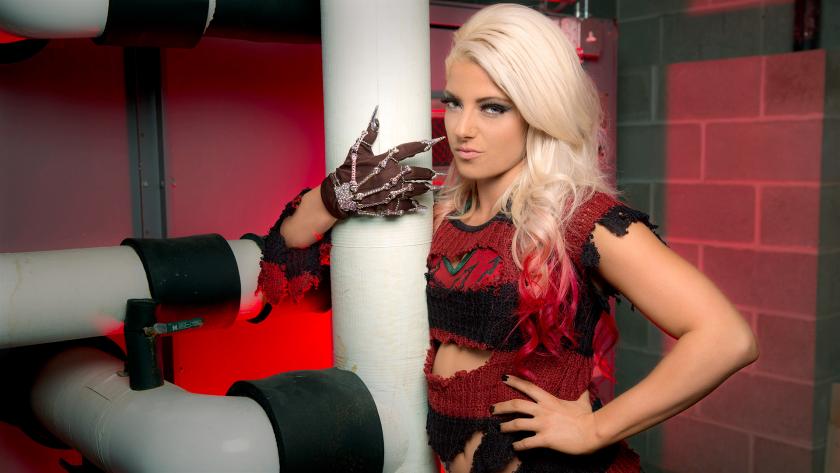 Alexa Bliss Se Convierte En Freddy Krueger Para Halloween Superluchas alexa-bliss-se-convierte-en-freddy-krueger-para-halloween-superluchas