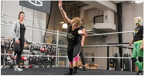 Primeras imágenes de Io Shirai y Chica Tormenta en el Performance Center 1