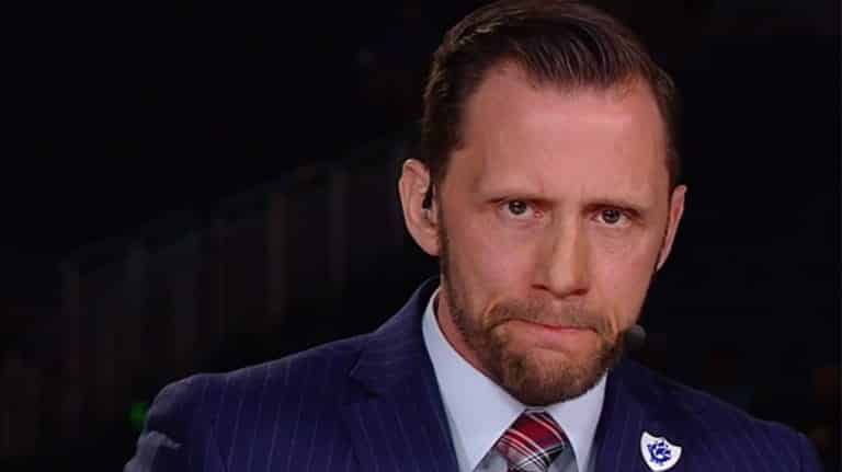 Nigel McGuinness, exluchador y comentarista en WWE (2017)