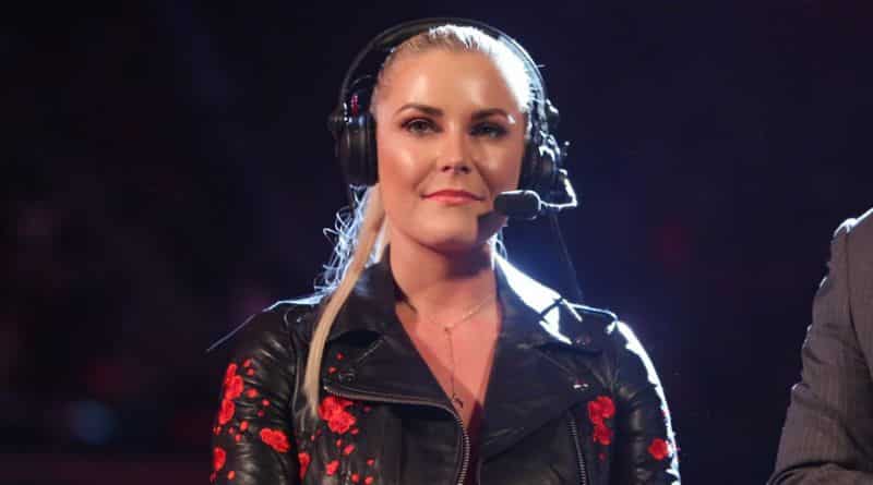 Detalles sobre el positivo por COVID-19 de Renee Young 1 Renee Young y Jon Moxley