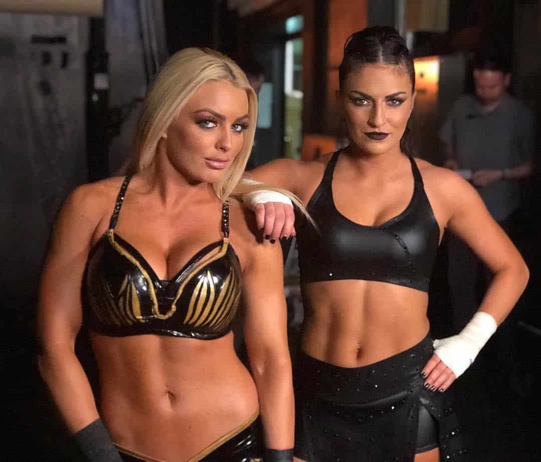 Mandy Rose responde a Sonya Deville: "No soy una perra" 3 Mandy Rose responde a Sonya Deville