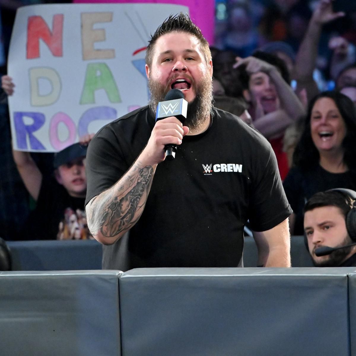 Reacciones a la "Pipebomb" y el Stunner de Kevin Owens 2 Pipebomb