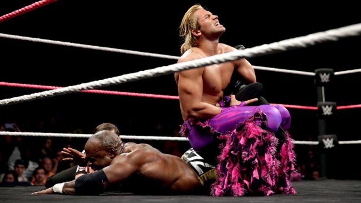 Apollo Crews reconoce no estar satisfecho en WWE 4 Tyler Breeze aplicando un Texas Cloverleaf a Apollo Crews en NXT TakeOver Respect - WWE