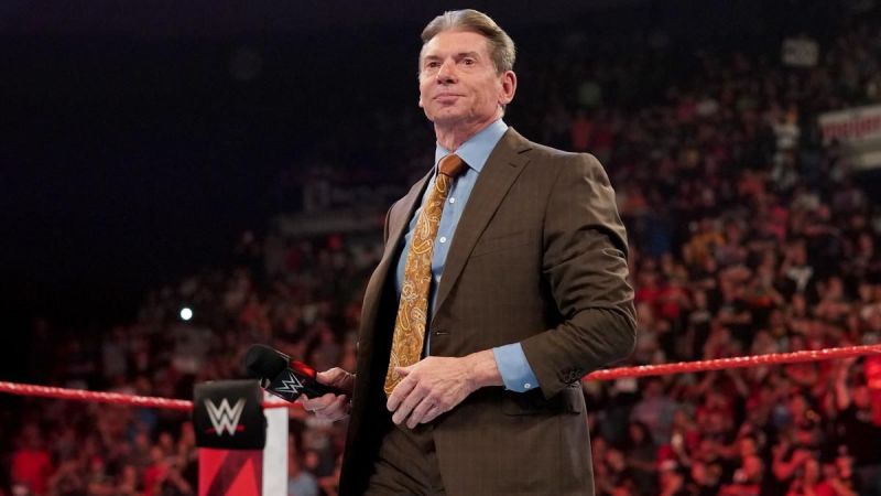 FOX y NBC Universal tienen "contra la pared" a Vince McMahon 2 contra la pared