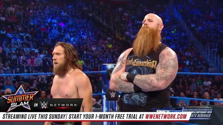 La advertencia de Reigns a Rowan tras WWE SmackDown Live 2 Reigns Rowan