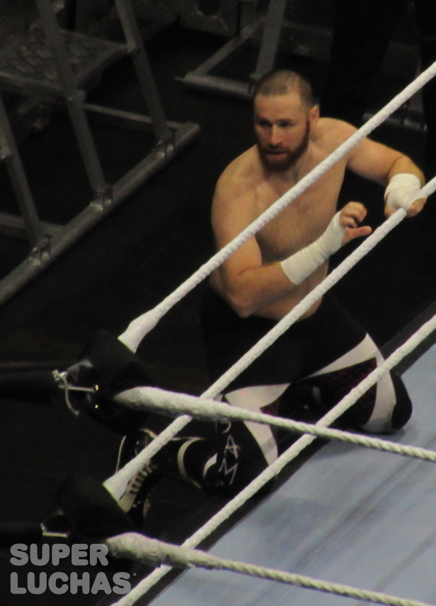 Sami Zayn en el WWE Live! Bogotá, Colombia desde el Movistar Arena (23 de agosto de 2019) / William Beltrán / Superluchas.com / WWE / SÚPER LUCHAS