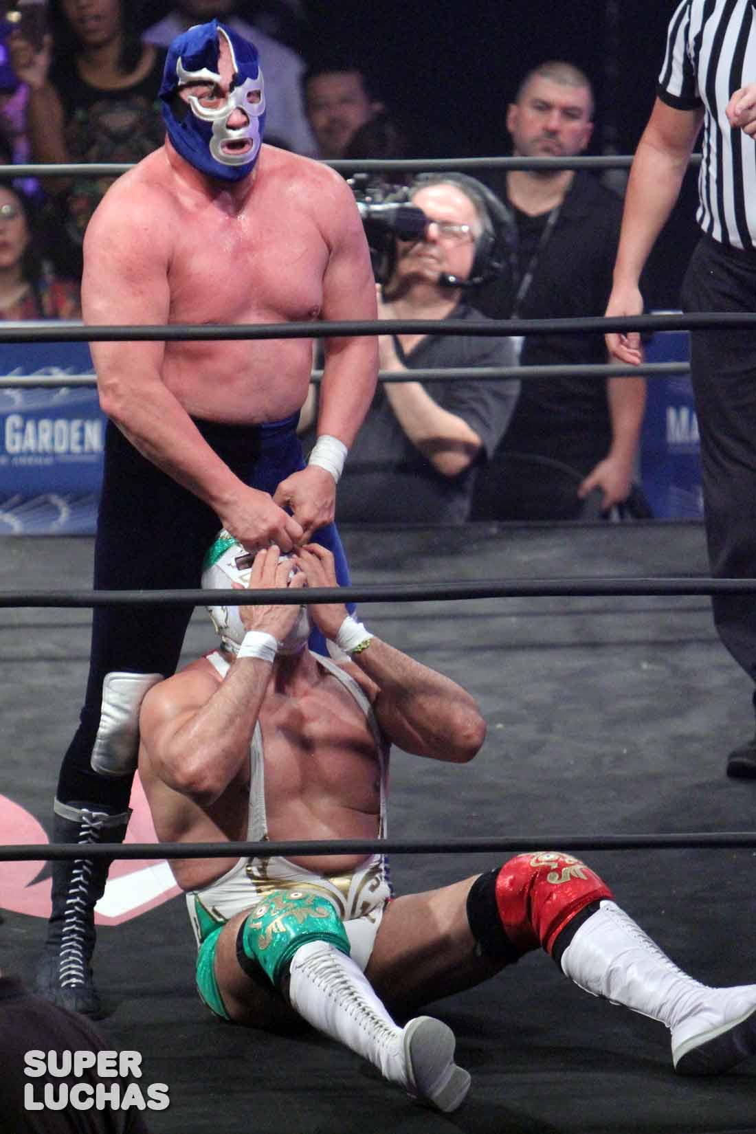 Ecos de AAA Invading New York: Galería gráfica 20 Blue Demon Jr. vs. Dr. Wagner Jr.