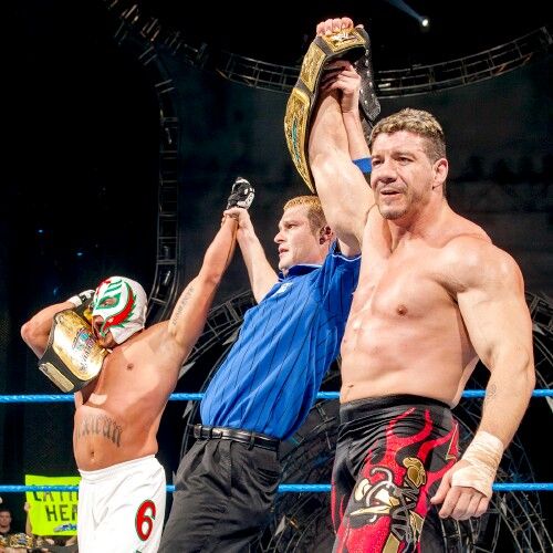 Cuando Eddie Guerrero y Rey Mysterio hicieron equipo en el MSG 2 Cuando Eddie Guerrero y Rey Mysterio hicieron equipo en el MSG 1