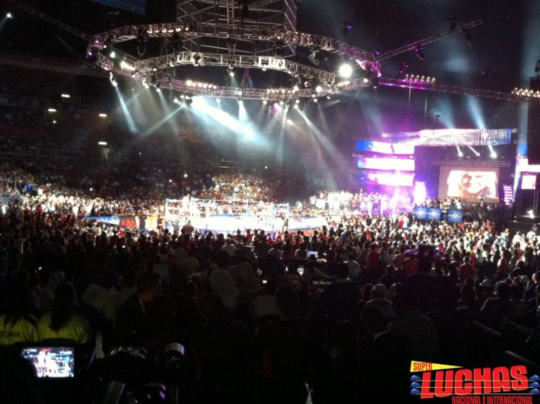 AAA TripleManía XIX (Cobertura y resultados 18 de junio de 2011) - Mesias pierde la cabellera, Jeff Jarrett nuevo Megacampeón, Dr. Wagner vence a RVD 1 The Beautiful People (Angelina Love y Velvet Sky) en AAA TripleManía 19 / Photo by: Superluchas