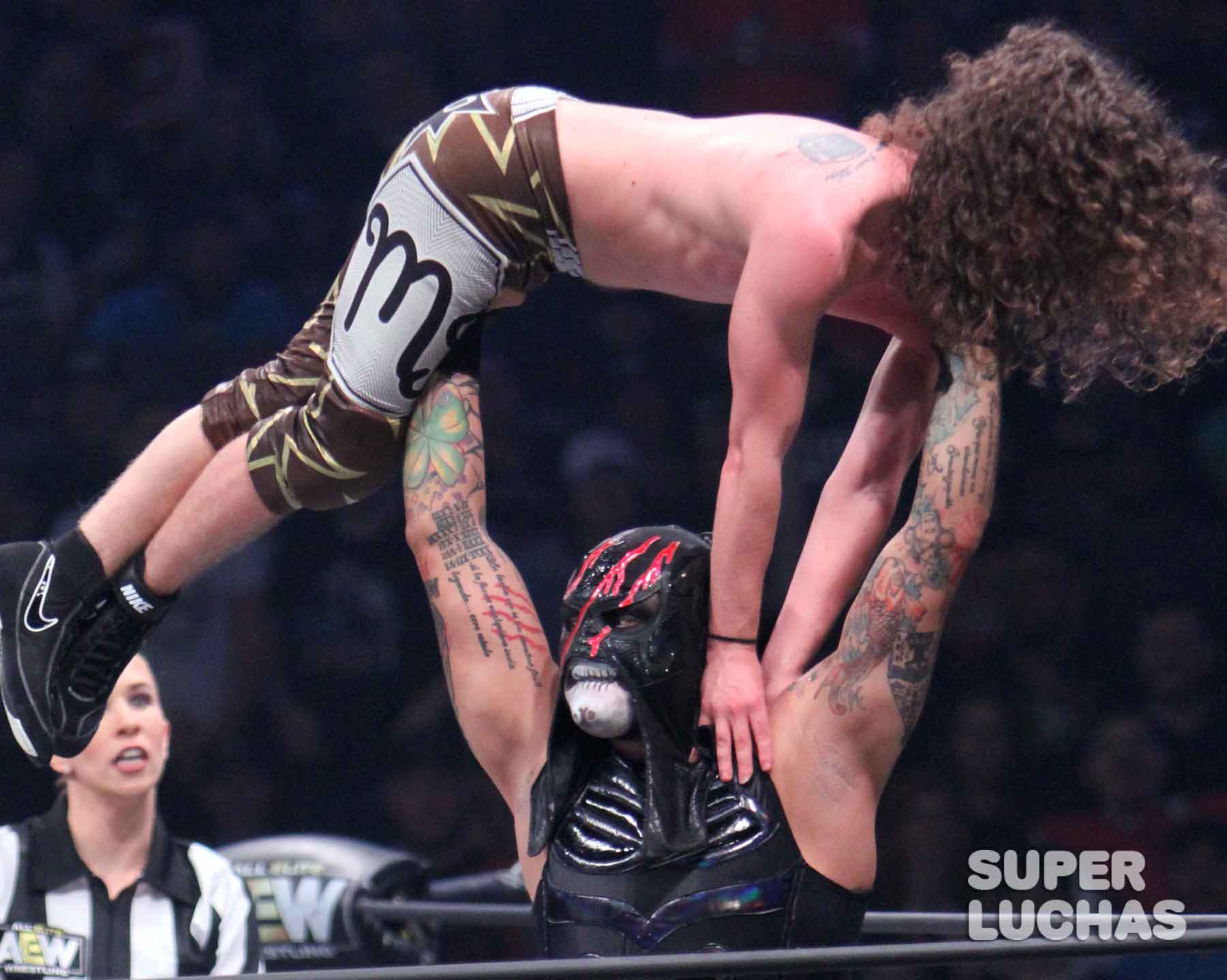 AEW en Philadelphia: Galería fotográfica de George Tahinos 13 AEW Dynamite en Philadelphia