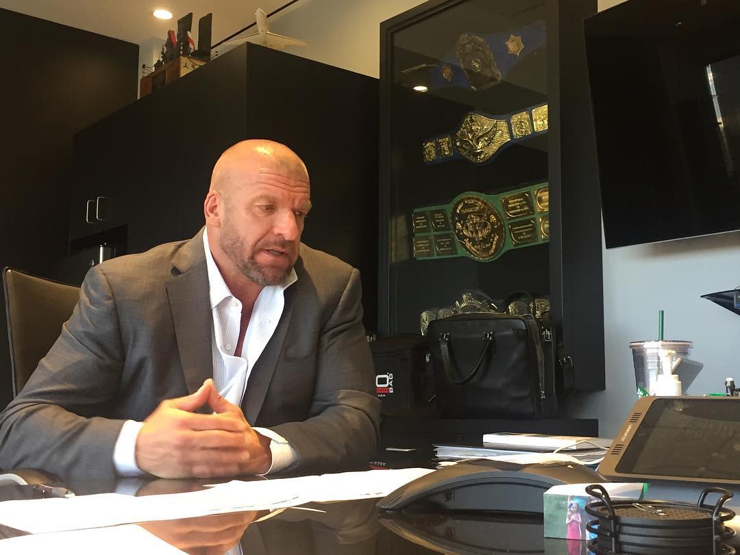 Triple H lanza dardo a Sin Cara, Mike Kanellis y Luke Harper: "Es cuestión de madurez" 2 Triple H
