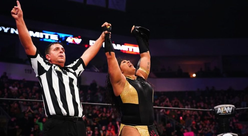 Ex-WWE carga contra Nyla Rose y su victoria del título femenil de AEW 2 Nyla Rose