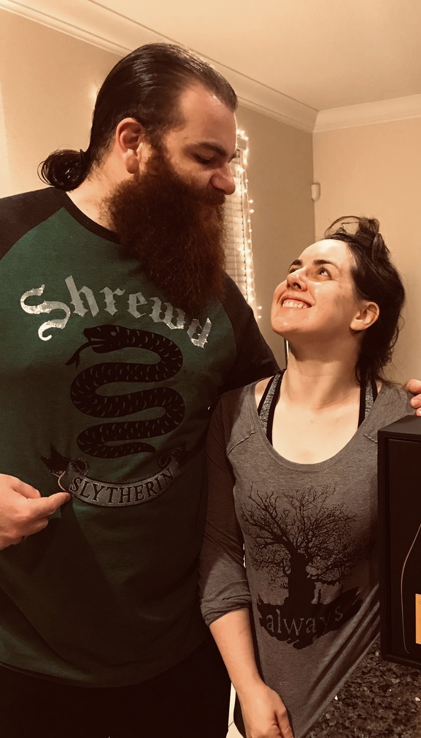 Nikki Cross y su esposo, Killian Dain