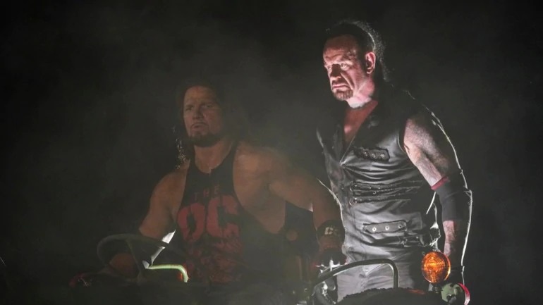 AJ Styles vs The Undertaker durante el Boneyard Match