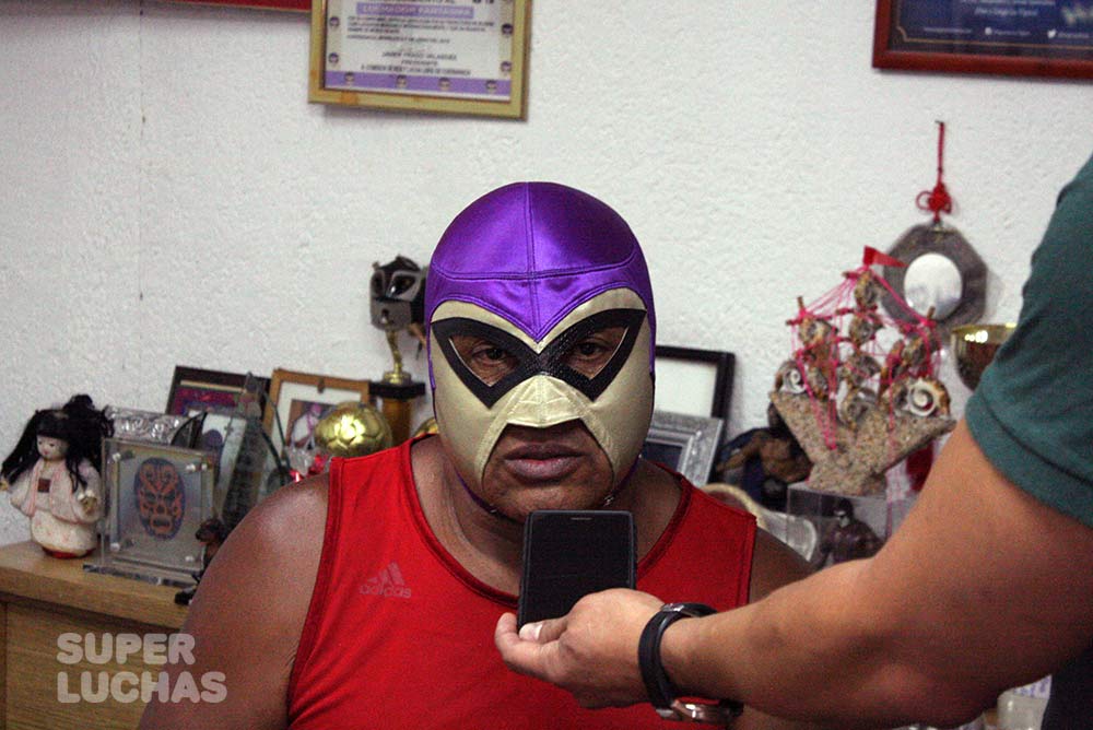 Entrevista con El Fantasma: Apoyo a los luchadores durante la epidemia 1 Apoyo a los luchadores durante el coronavirus