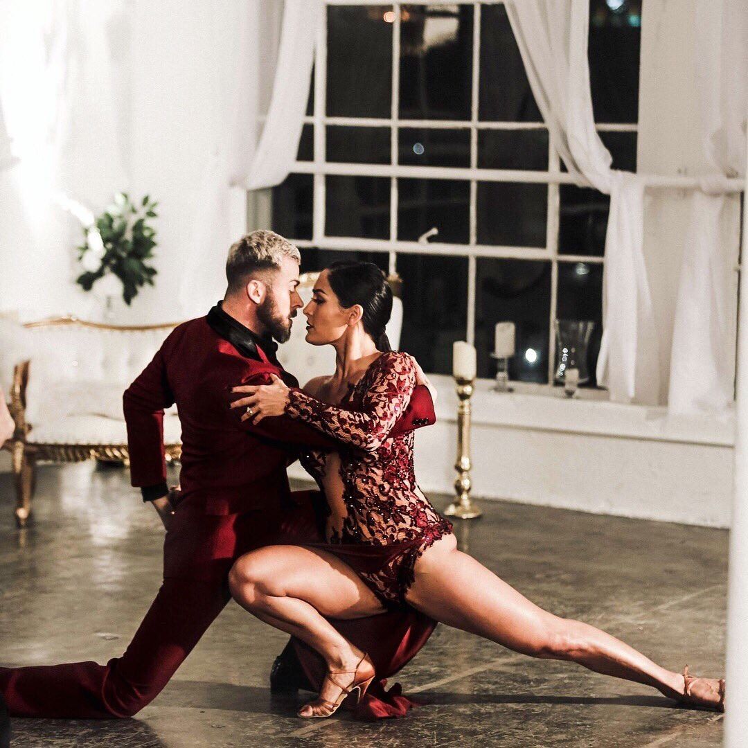 Nikki Bella y Artem Chigvintsev