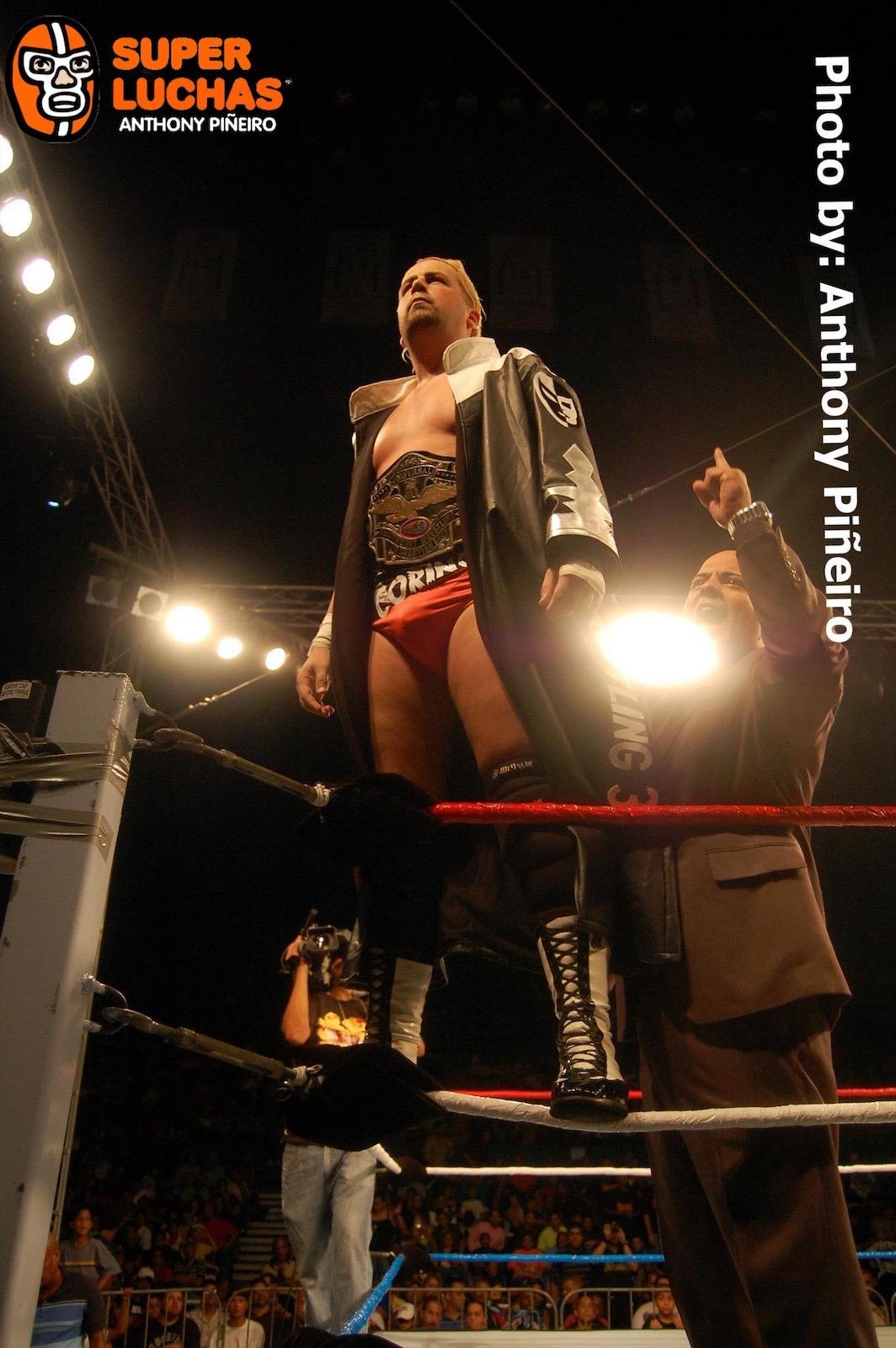 WWC presenta en su totalidad Aniversario 2009 - Máscara vs Cabellera entre Ray Gonzalez y La Pesadilla (Epico) 2 WWC presenta en su totalidad Aniversario 2009 - Máscara vs Cabellera entre Ray Gonzalez y La Pesadilla (Epico) 2