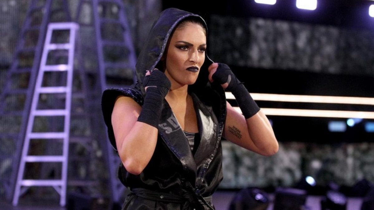 Sonya Deville habla de Finn Bálor