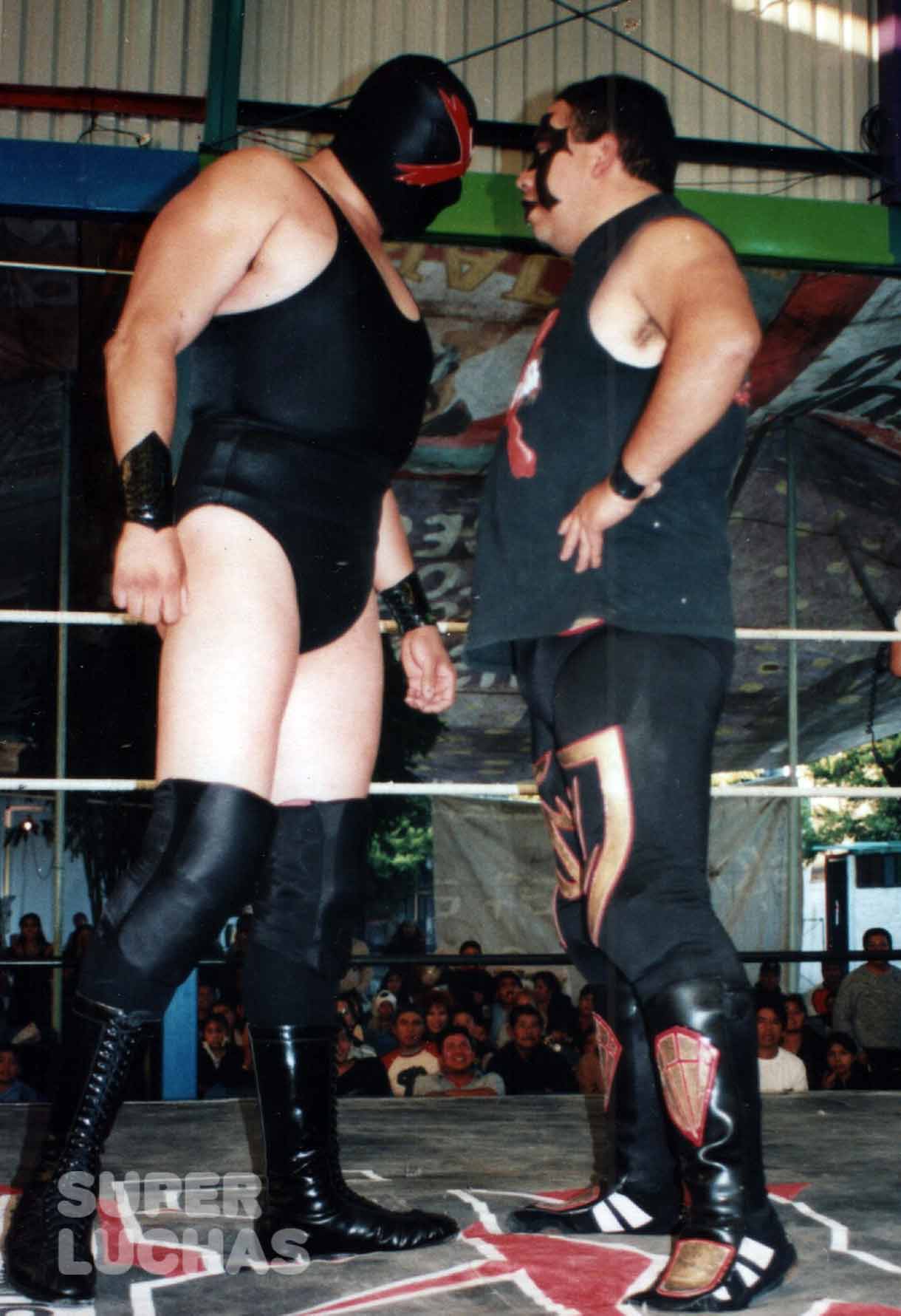 Descanse en paz Batman: Recordando al gigante X-LORD 5 X-LORD en X-LAW