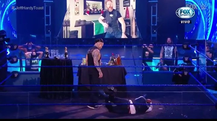 WWE SMACKDOWN (3 de julio 2020) | Resultados en vivo | Sheamus brinda por Jeff Hardy 27 WWE SMACKDOWN (3 de julio 2020) | Resultados en vivo | Sheamus brinda por Jeff Hardy 22 Jeff Hardy no tomó alcohol