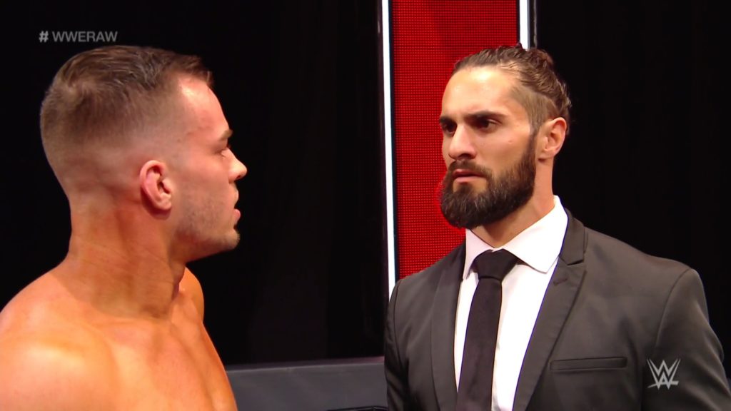 Austin Theory y Seth Rollins en WWE RAW